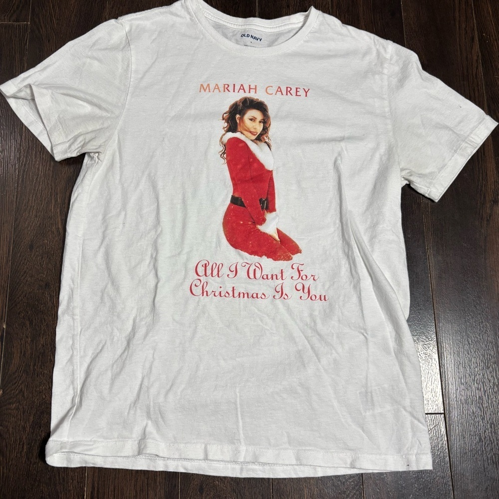 Mariah Carey All I Want for Christmas is You Tshirt Tee Short sleeve size medium